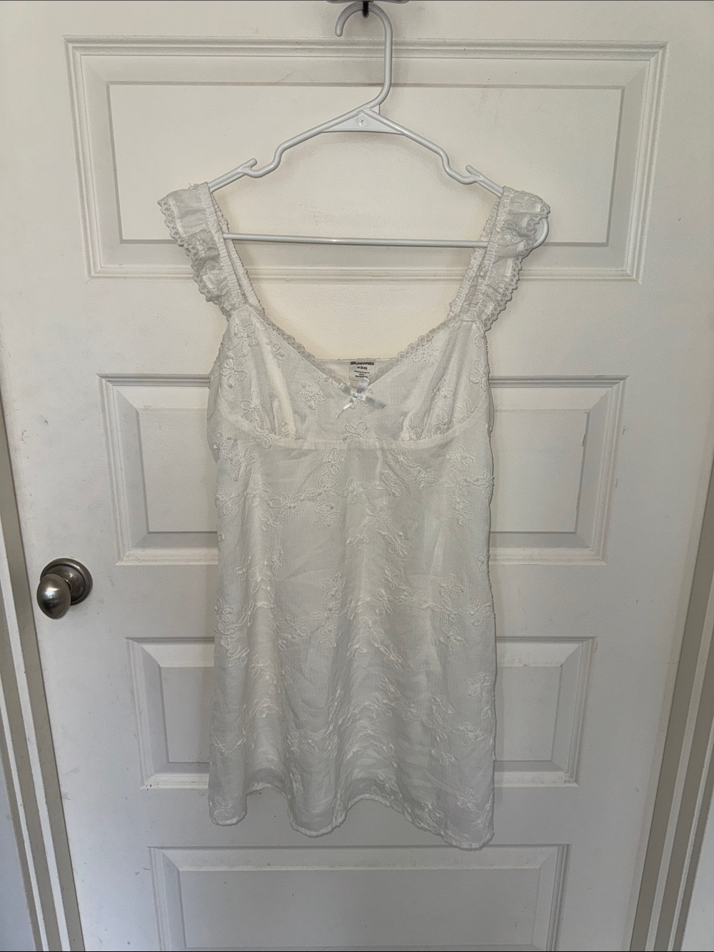 No Boundaries White Lace-Trim Ruffled Strap Chemise